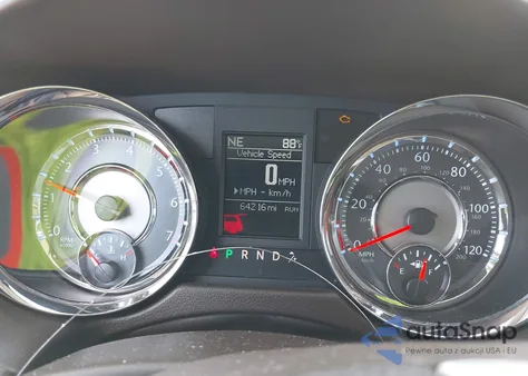 2011 Chrysler Town & Country Limited из США, поврежденный, VIN 2A4RR6DGXBR609803